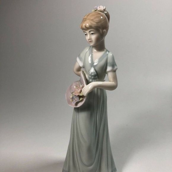 GARDEN PARTY FIGURINES by House Of Lloyd VINTAGE - Picture 10 of 12